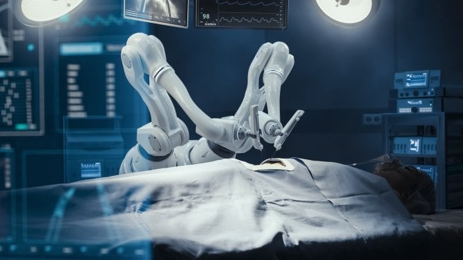 Roboti místo chirurgů. Umělá inteligence zvládla operaci lépe než špičkoví lékaři, trénovala na prasečích orgánech