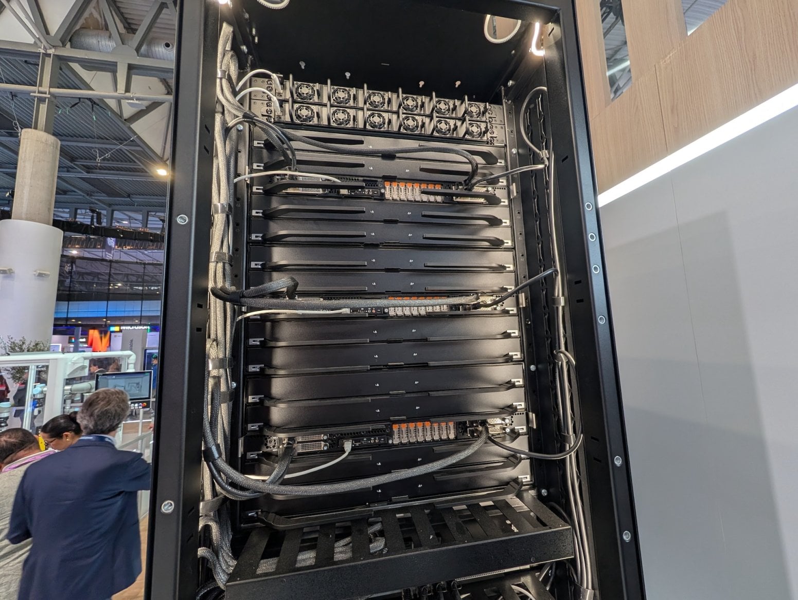 Servery a rack Qualcomm AI200