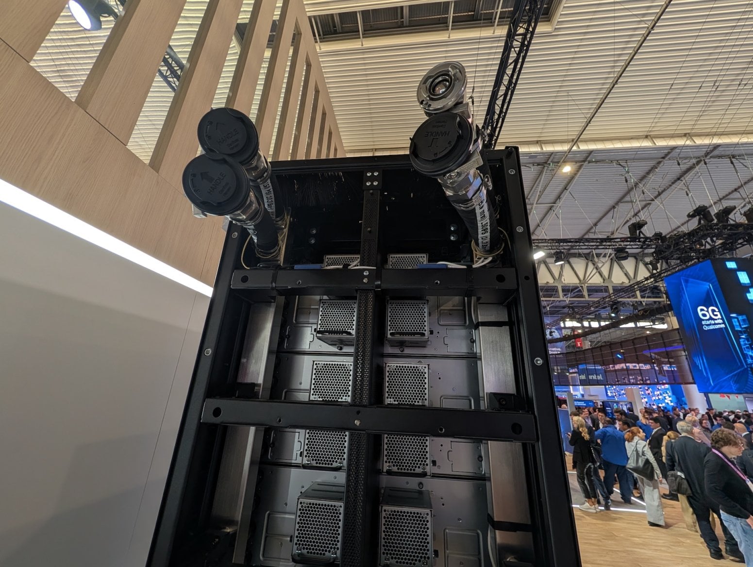 Servery a rack Qualcomm AI200