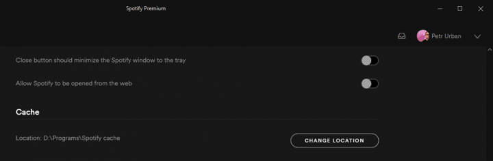 Vy nastavíte umístění mezipaměti, Spotify ji ignoruje. Nelze ani určit, kam bude klient nainstalován