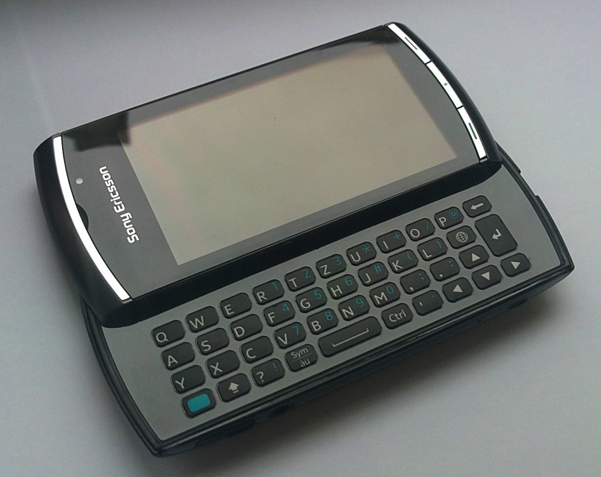 Sony Ericsson Vivaz Pro