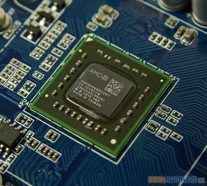 AMD E-350, 40nm APU s architekturou Bobcat