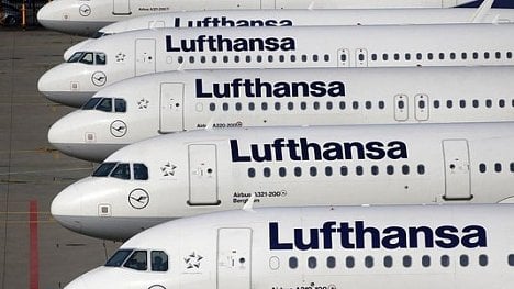 Náhledový obrázek - Lufthansa plánuje zrušit 22 tisíc pracovních míst. Její akcie rázem poklesly o sedm procent