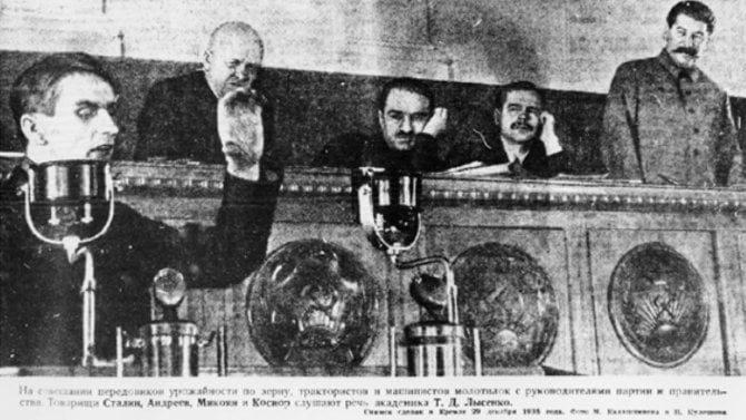 Lysenko řeční v Kremlu v roce 1935