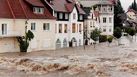 Náhledový obrázek - Extrémní srážky brzdí hospodářský růst. Systémová změna v energetice by stála méně než řešení dopadů klimatu, tvrdí studie