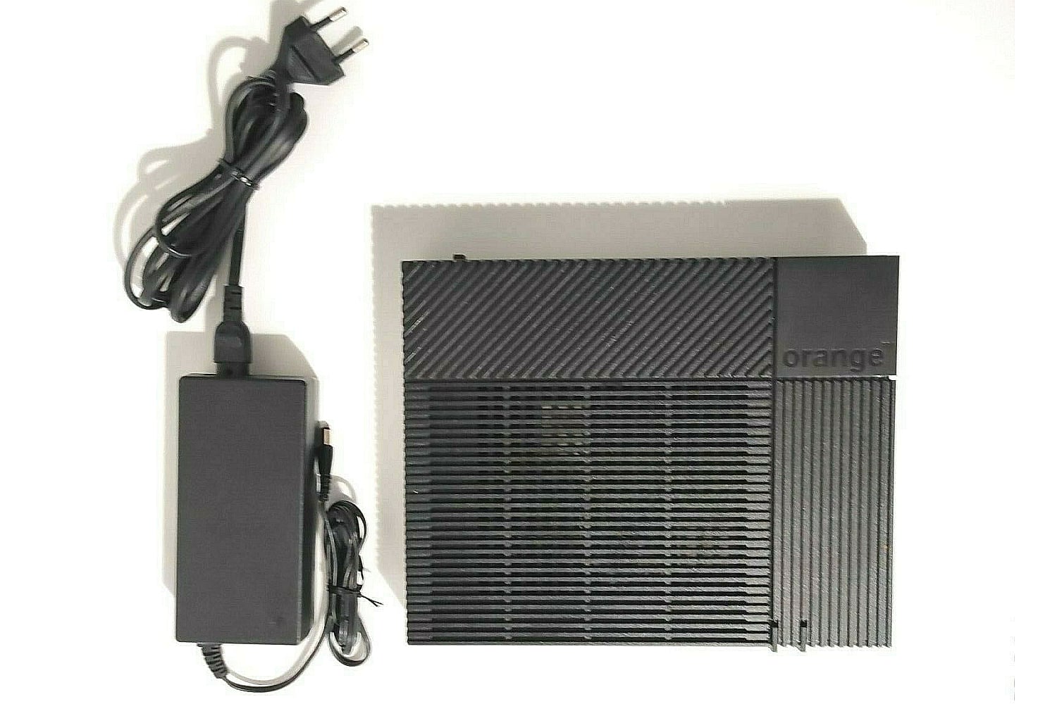 Orange Francie: Livebox 5 + Wi-Fi opakovač