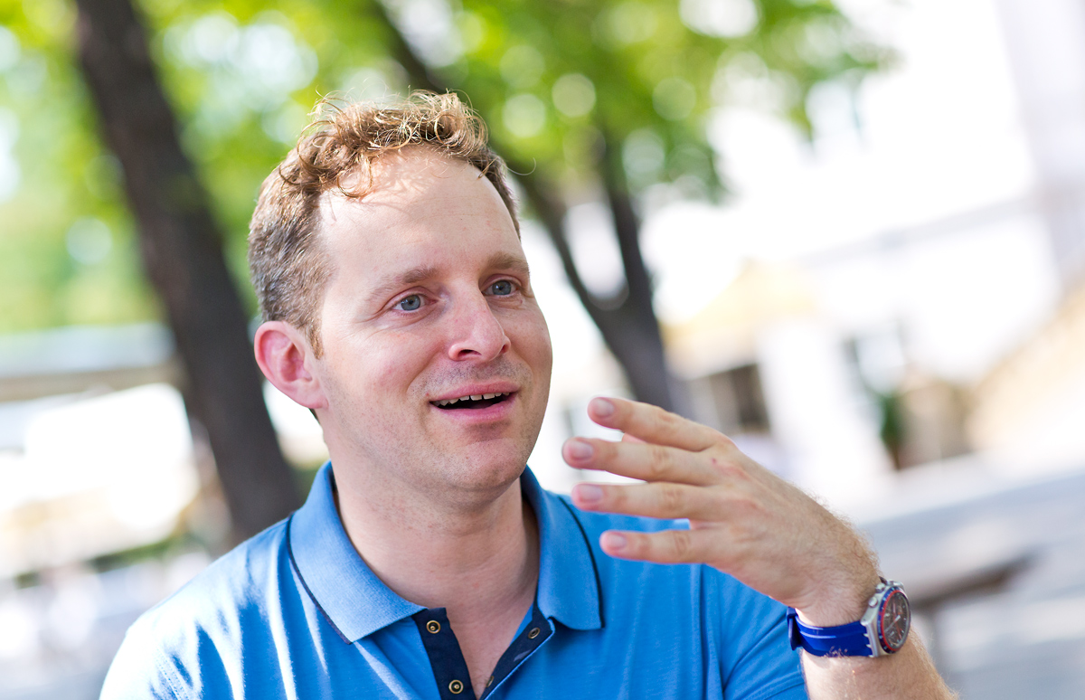 Rozhovor s Robertem Vlachem