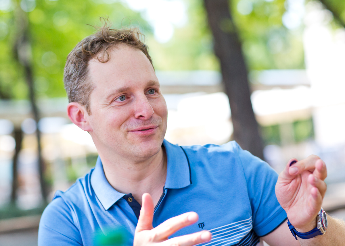 Rozhovor s Robertem Vlachem