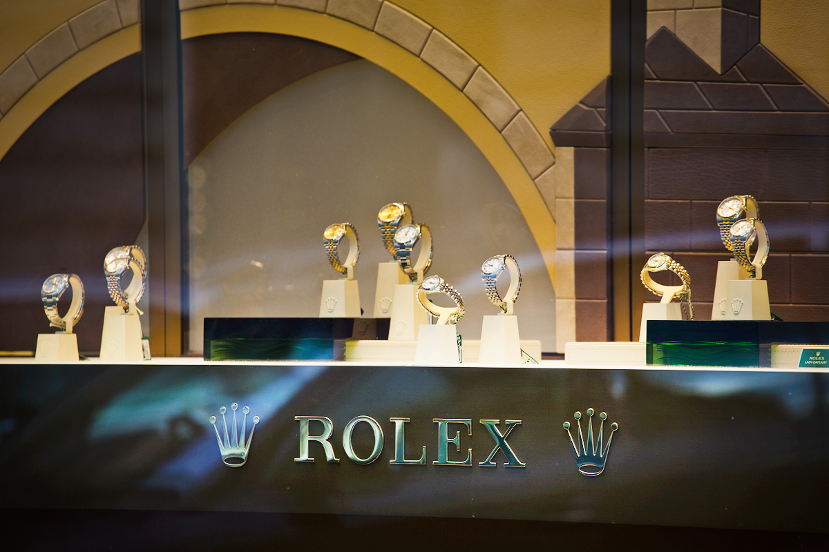 Výlohy v Pařížské ulici v Praze