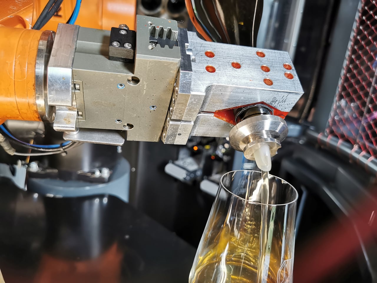 Cyberdog: robotická vinárna v Praze v Nových Butovicích