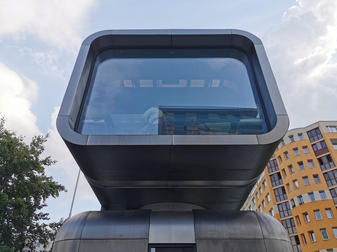 Cyberdog: robotická vinárna v Praze v Nových Butovicích