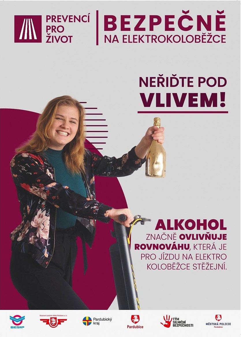 Jak se (ne)chovat při jízdě na elektrokoloběžce