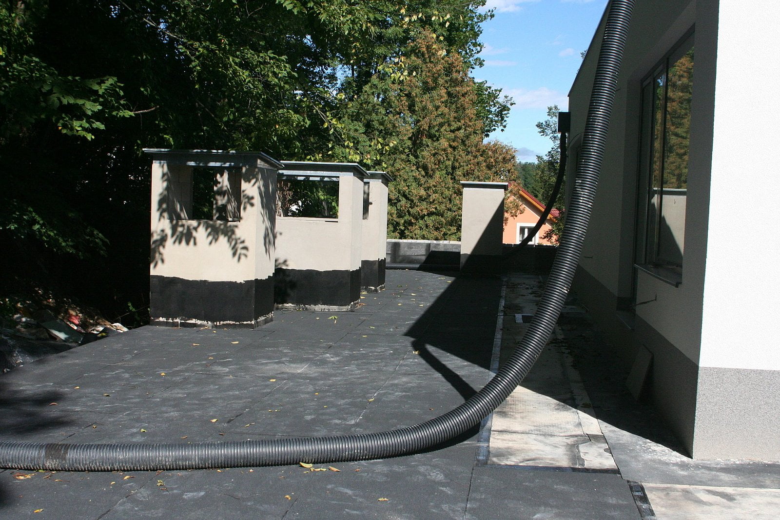 Wedos stavba olejového datacentra