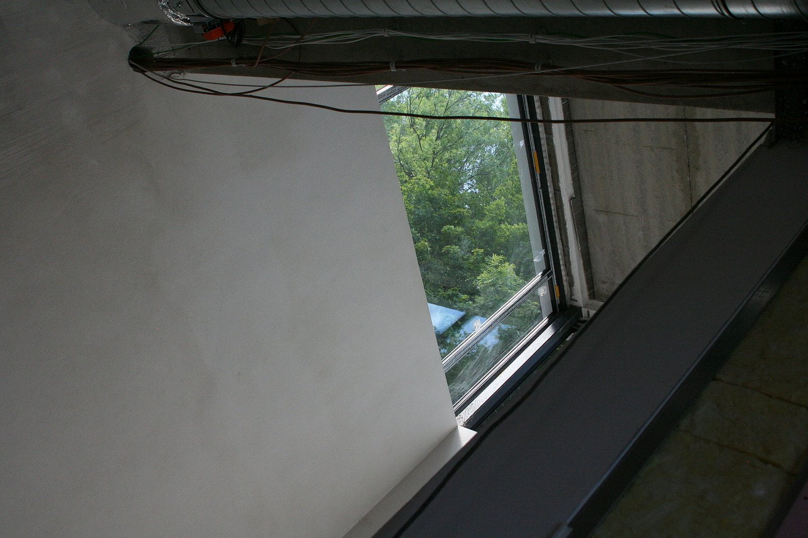 Wedos stavba olejového datacentra