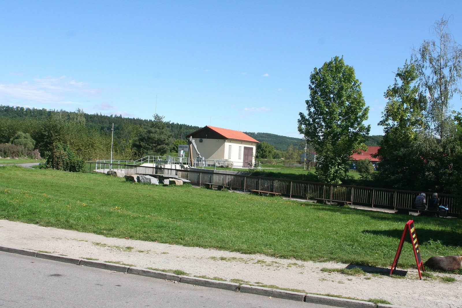 Wedos stavba olejového datacentra