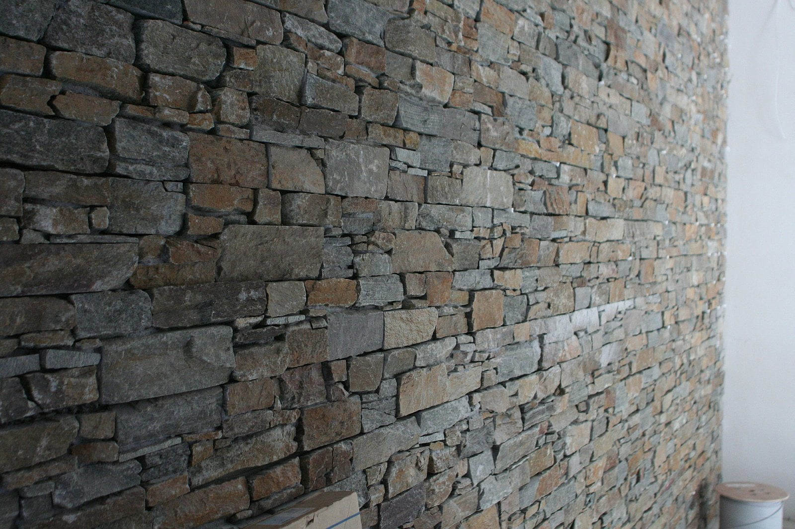 Wedos stavba olejového datacentra