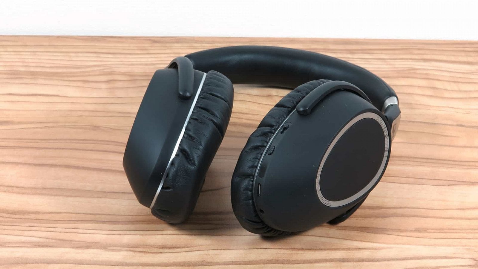 2019-06-Sennheiser-PXC-550-1.jpg