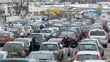 Náhledový obrázek - Obce nezvládají úspěch svých továren a příliv tisíců dělníků