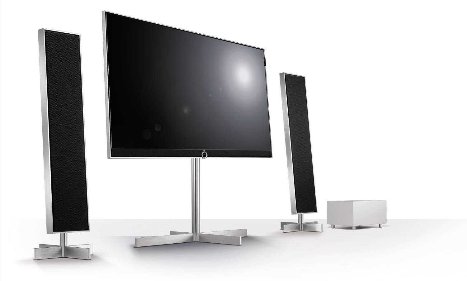 Reference 55 s podlahovými reproduktory.