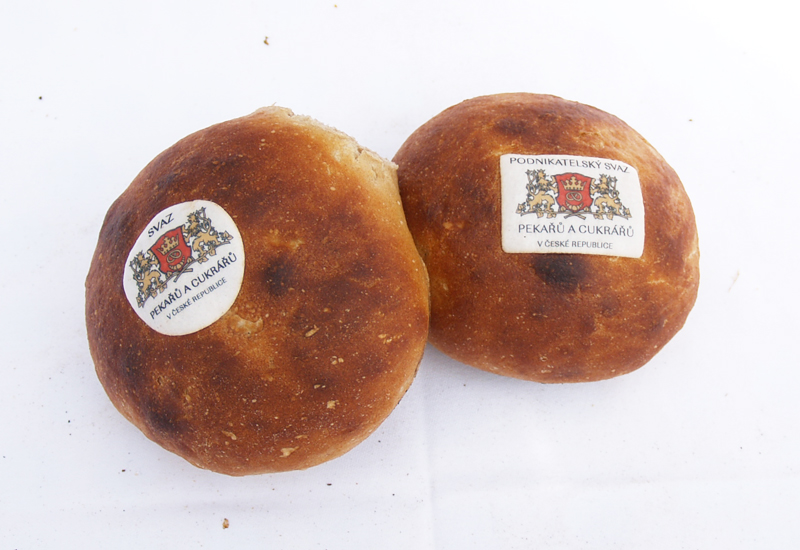 Reklama pronikla i na pečivo a cukrářské výrobky. A je účinná.