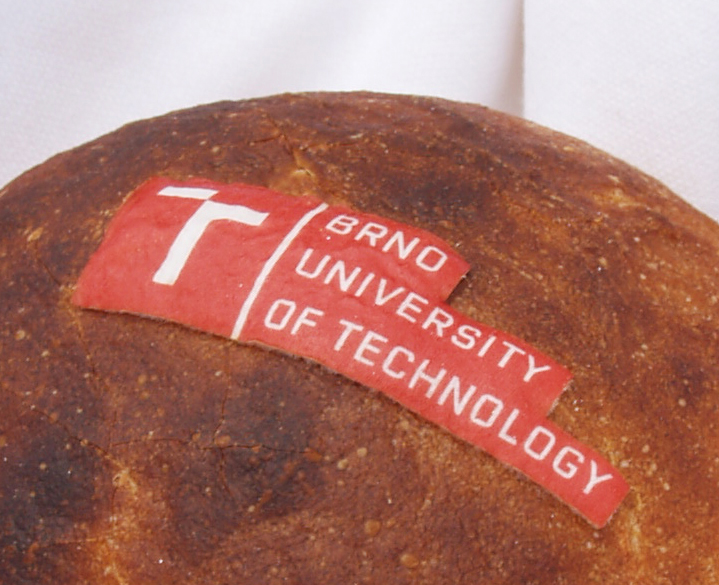 Reklama pronikla i na pečivo a cukrářské výrobky. A je účinná.