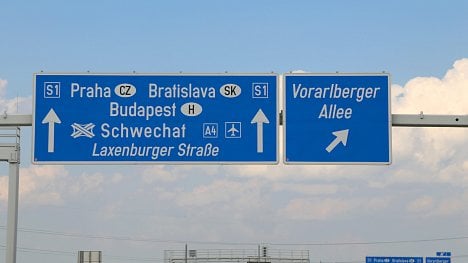 Náhledový obrázek - Od pátečního poledne bude cesta volná až do Maďarska. Na Německé straně hranice omezení přetrvávají