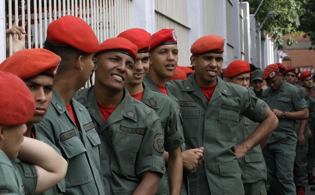 2019-05-venezuelanc3a9-volc3ad-prezidenta-proti-sobc49b-stojc3ad