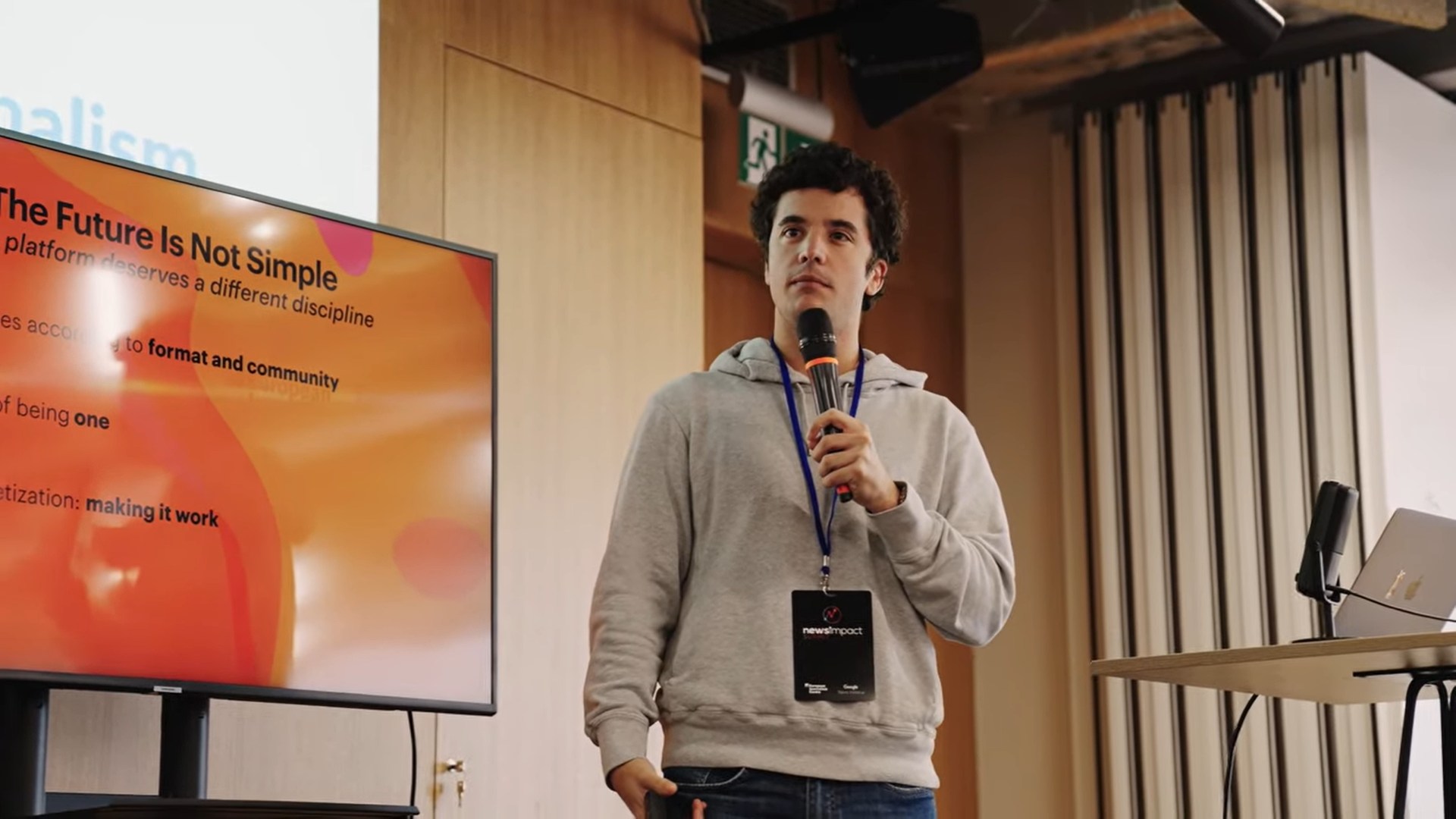 Emilio Doménenech na konferenci News Impact Summit v Praze