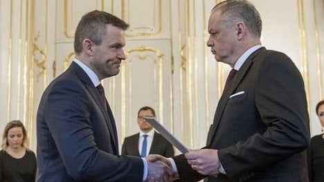 Náhledový obrázek - Slovenský prezident Kiska jmenoval novým premiérem Pellegriniho