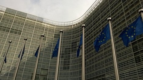 Náhledový obrázek - EU důvěřuje téměř polovina Čechů. Evropskému parlamentu jen třetina