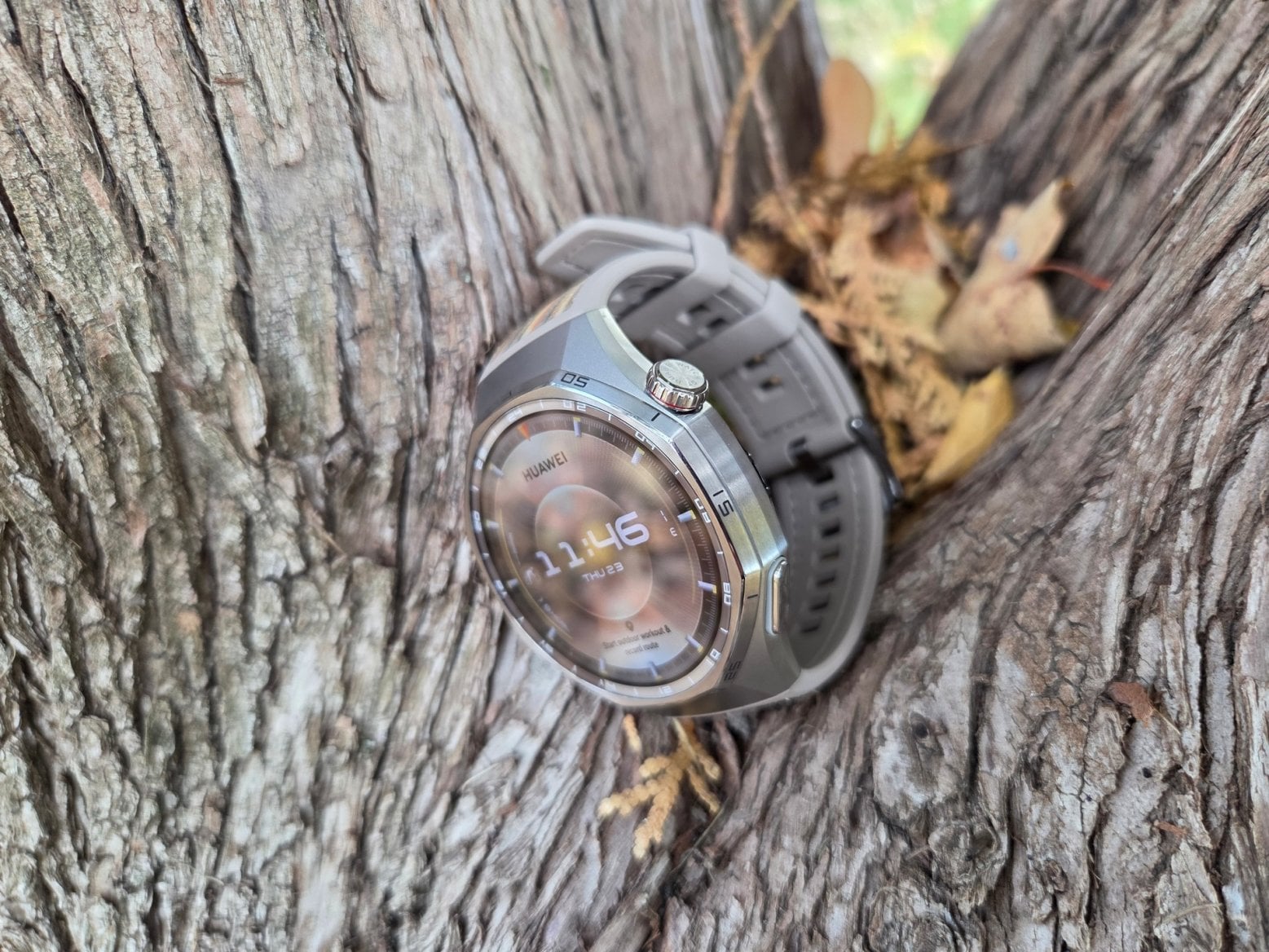 Huawei Watch GT 6 Pro vzhled