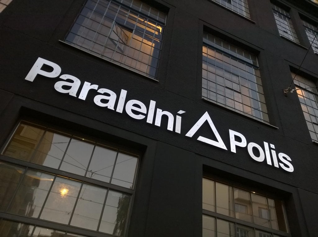Paralelní Polis v Praze v Holešovicích.
