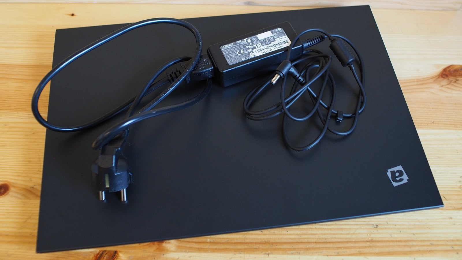 Alza Officebook Core i5