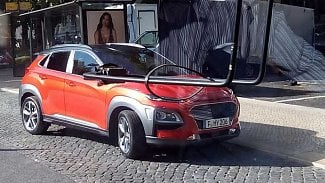 Náhledový obrázek - Hyundai Kona se ještě ani nezačal vyrábět a už má problémy s výrobou