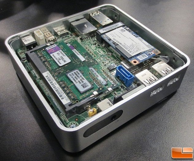 Intel NUC, model DCC5420WYK (Zdroj: Legit Reviews)