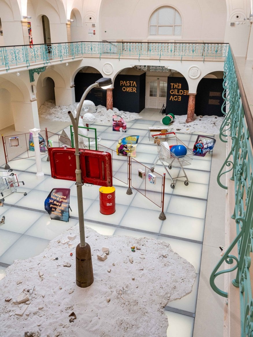 Foto z liberecké výstavy Pasty Onera The Gilded Age v roce 2023