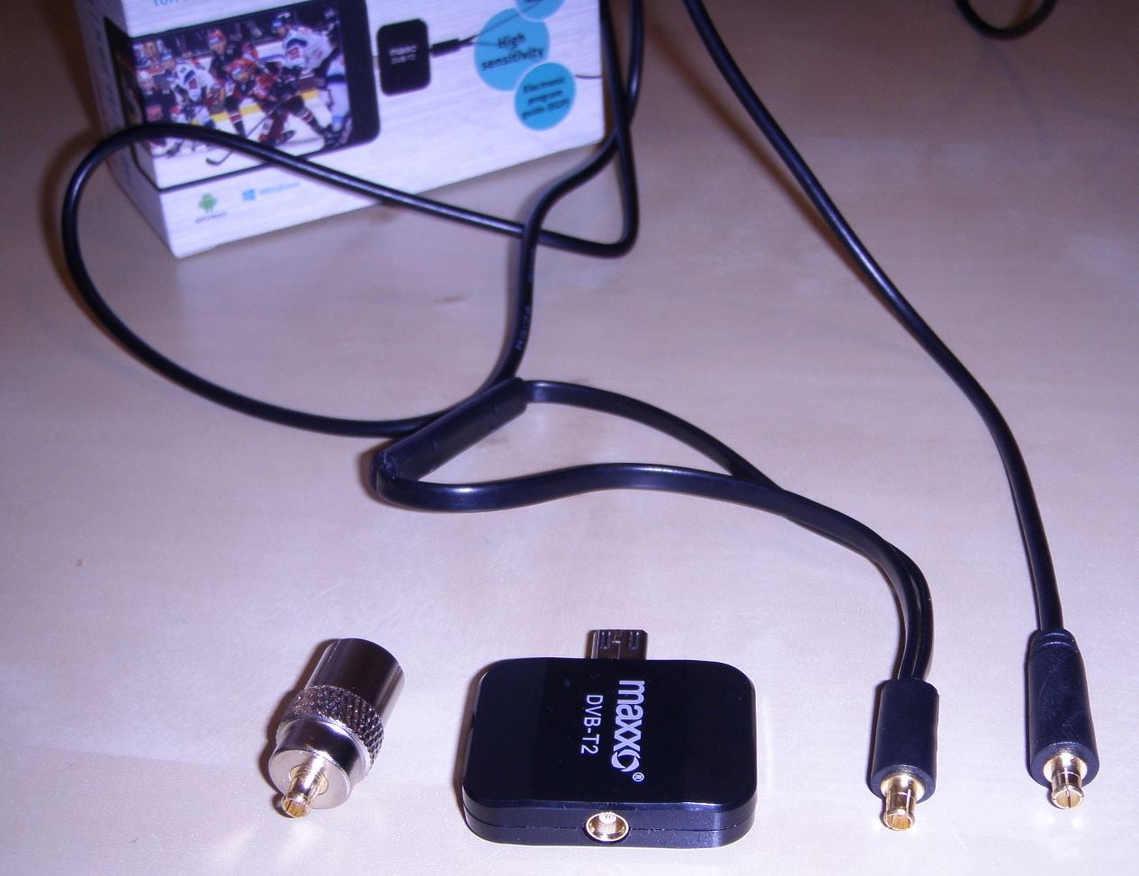 Maxxo T2 mobile - obsah balení