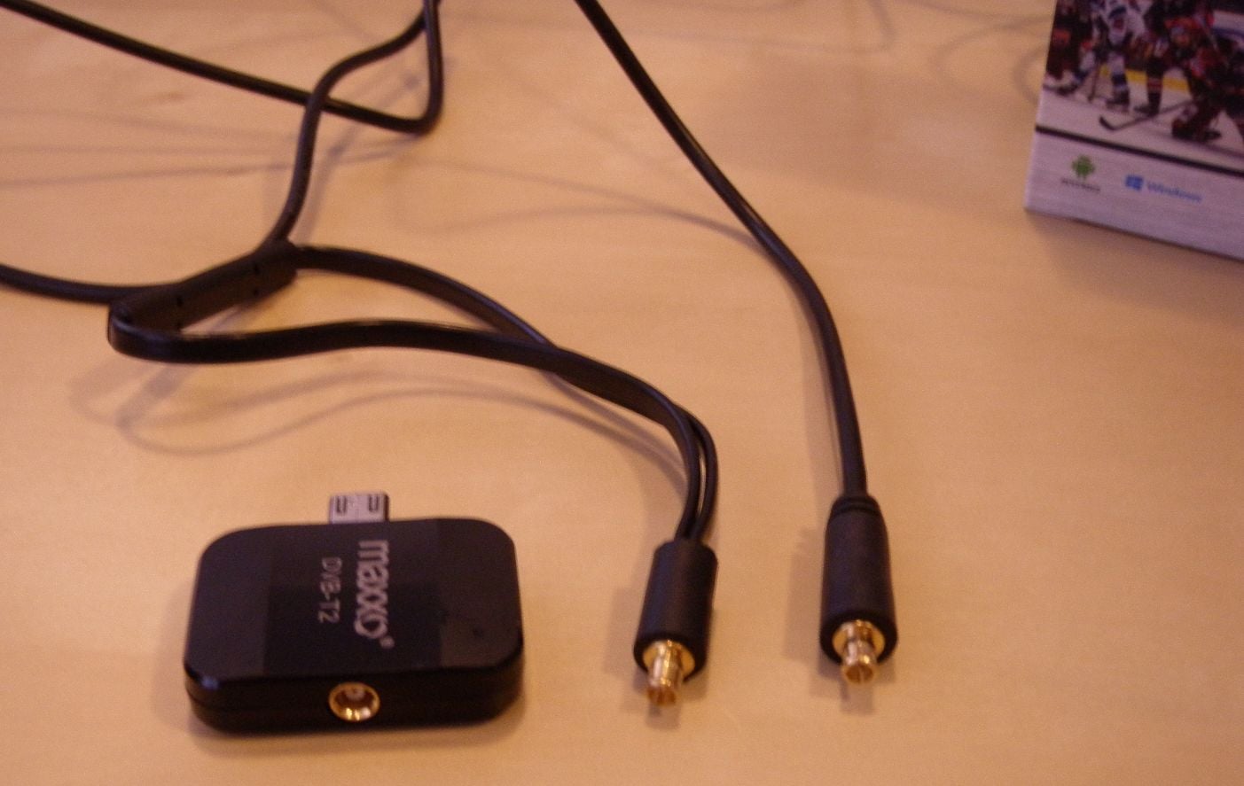 Maxxo T2 mobile - obsah balení