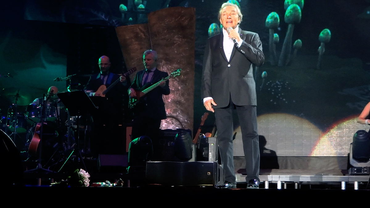 Koncert Karla Gotta, O2 aréna, sobota 6. prosince 2014