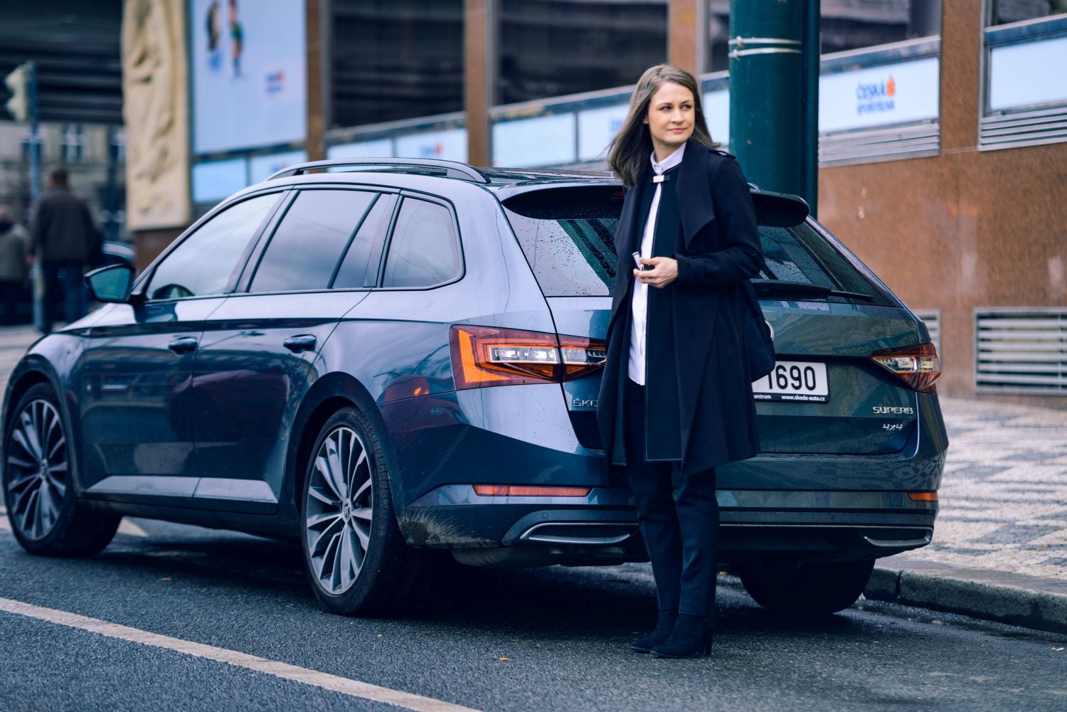 Seriál Dáma a Král, říjen 2017