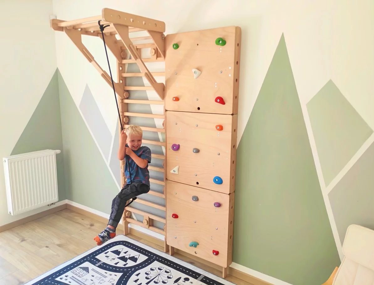 Dětské prolézačky a stavebnicový nábytek od firmy Antonie Emma