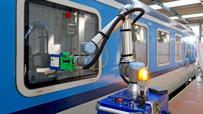 České vlaky mají lepší mobilní signál, úpravy vozů zaplatily dotace