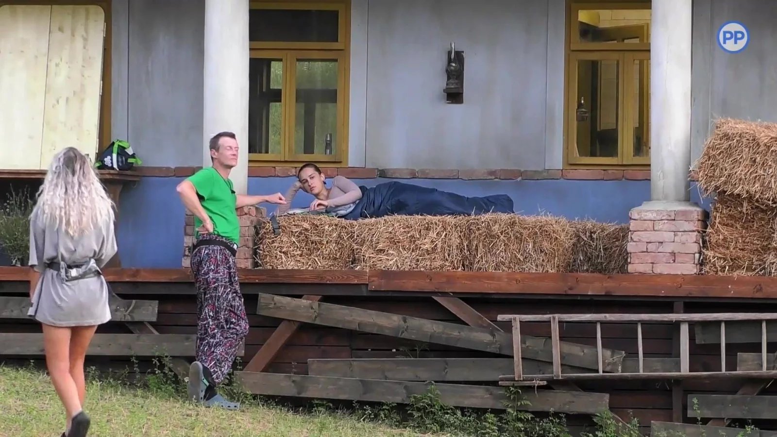 Původně švédskou reality show, ve které skupina soutěžících přežívá na farmě, koupila televize Nova v roce 2012. U nás byl jenom jeden ročník, ve kterém se zviditelnil pozdější youtuber Jirka Král. Mnohem víc se tento formát uplatnil na Slovensku, kde letos dává TV Markíza už šestnáctou řadu Farmy. Další stanice ze skupiny CME, slovinská POP TV, nabízí od září 2024 v pořadí třináctou řadu. Nové ročníky připravují v Norsku, Polsku nebo domovském Švédsku.