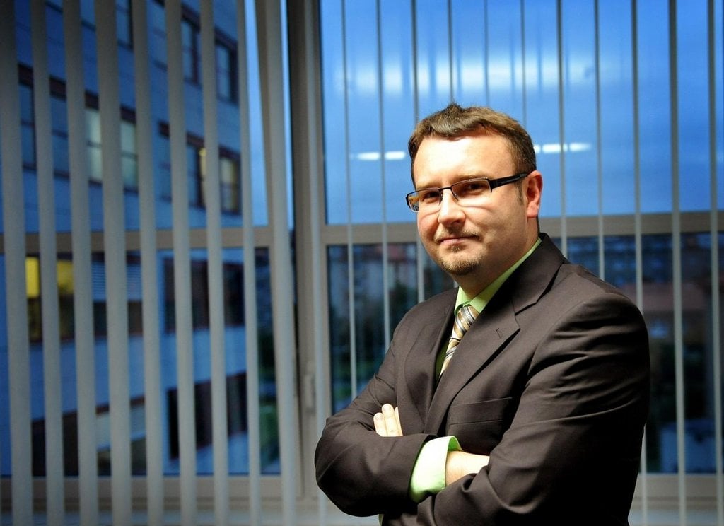 2009-09-ministc599i-odvolanc3ad-z-vlc3a1dy-premic3a9ra-petra-nec