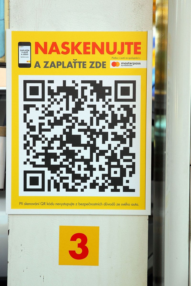 Oficiální propagační fotografie MasterCard a Shell.