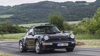 Náhledový obrázek - Retro: Za volantem Porsche 911 Carrera 4 964 (1993)