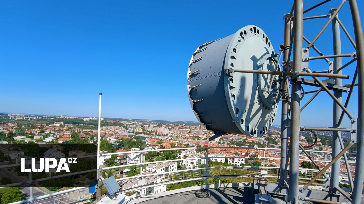 Ultrarychlý internet vzduchem do „každé vesnice“ v Česku se blíží. Testy zvládly gigabity na několik kilometrů
