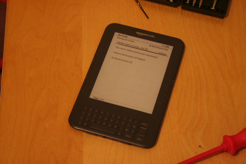 Hotovo, Kindle je jako nový.