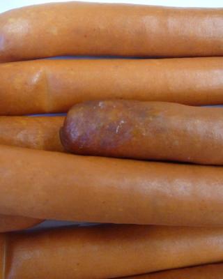 Trampské cigáro. Kategorie: Nebezpečné potraviny. Nevyhovující parametr: vzhled, vzhled povrchu, vůně, plísně okem viditelné. Povrch výrobku byl oslizlý, lepkavý, netypicky svraštělý, s viditelnými koloniemi nežádoucích bílých plísní. Výrobek zapáchal po kažení. Při kontrole nebyly zjištěny nevyhovující teplotní podmínkyskladování tohoto výrobku. Výrobek neměl prošlé datum použitelnosti. Výrobce: 	Masokombinát Plzeň s.r.o. Místo kontroly: AHOLD Czech Republic, a.s., Ostrava-Poruba