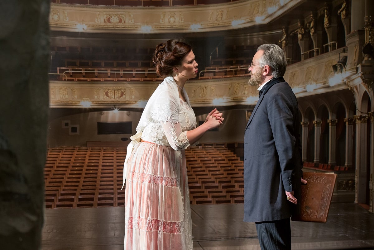 Dobru, pravdě, kráse - šestidílný dokumentární seriál s hranými prvky bude vyprávět příběh Divadla na Vinohradech.